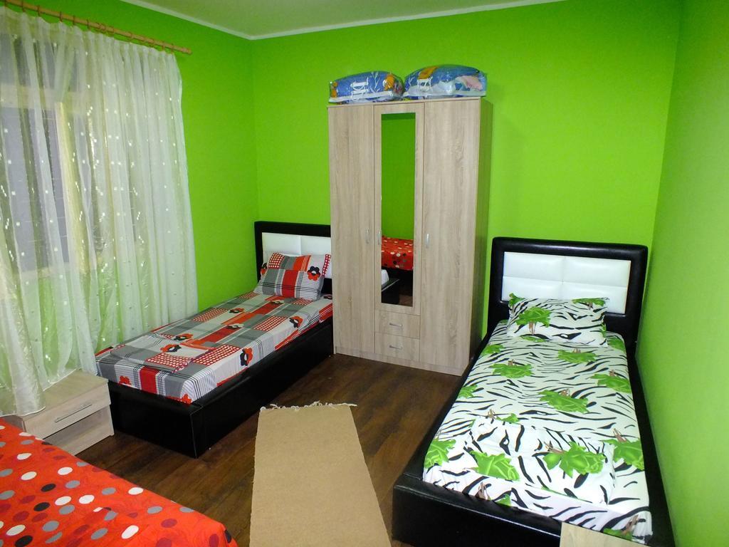 Holiday Home Ivana Вирпазар Стая снимка