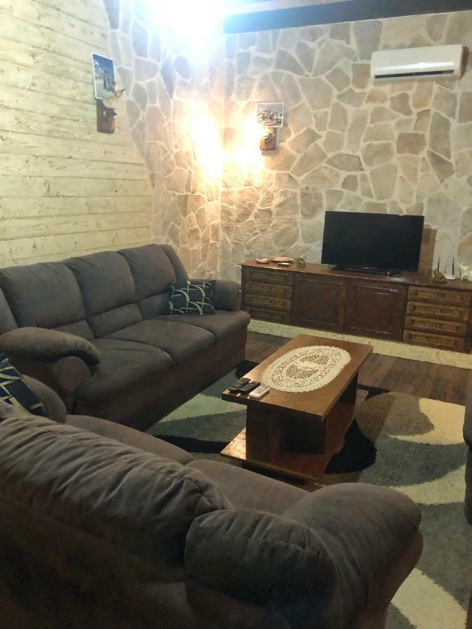Holiday Home Ivana Вирпазар Екстериор снимка